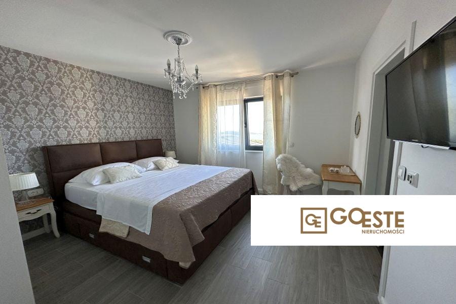 Willa z panoramicznym widokiem na morze - REF ID: 2043/65 w Rogoźnicy Chorwacja Rogoznica Villa With Sea View For Sale