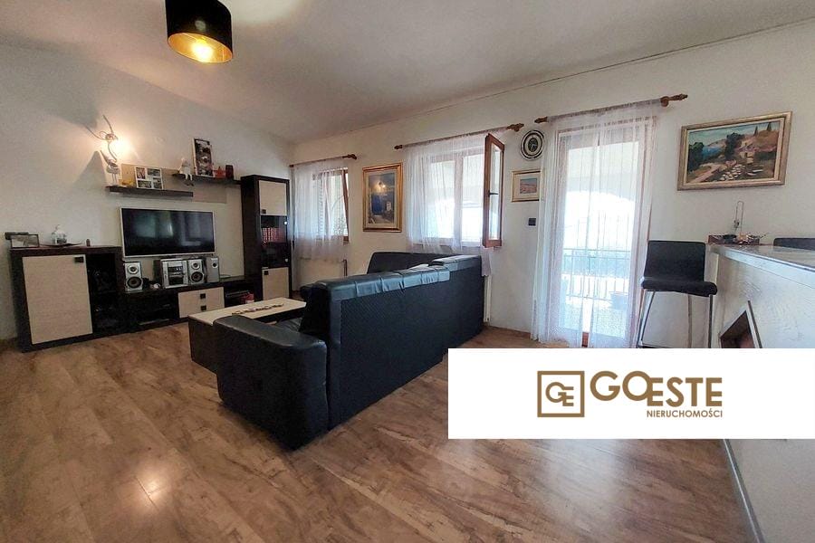 Dom apartamentowy z basenem - REF ID: 5215/30 w Trogir Chorwacja Trogir Apartment House For Sale