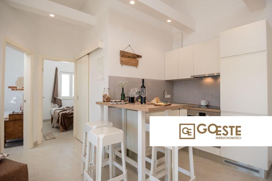Dom wolnostojący z widokiem na morze - REF ID: 2030/43 w Trogir Chorwacja Trogir House With Sea View For Sale