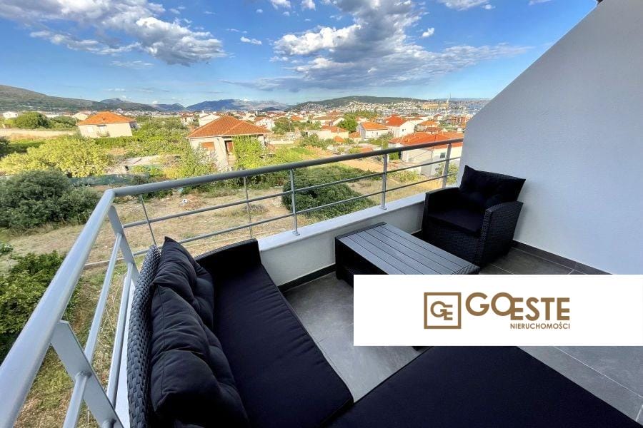 Apartament z jedną sypialnią i basenem - REF ID: 2030/62 w Trogir Chorwacja Trogir One Bedroom Apartment With Pool For Sale