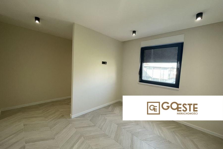 Nowo wybudowana willa z basenem - REF ID: 2035/116 w Trogir Chorwacja Trogir House With Pool For Sale