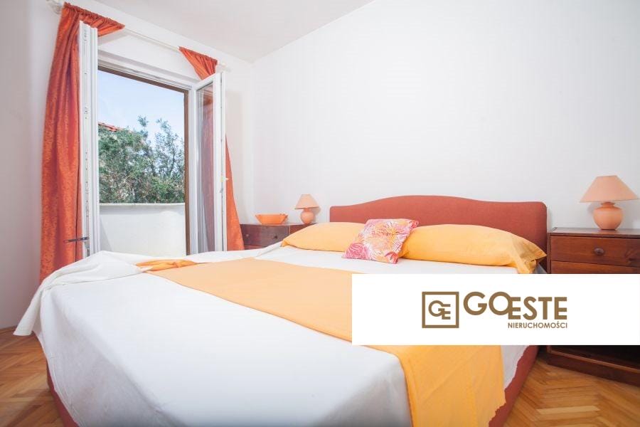 Przestronny dom w drugim rzędzie do morza - REF ID: 2035/78 w Trogir Chorwacja Trogir Spacious House In The Second Row To The Sea For Sale