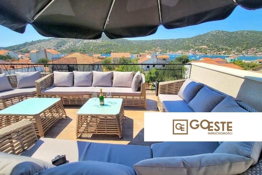 Nowoczesny dom z widokiem na morze - REF ID: 2041/64 w Trogir Chorwacja Trogir Modern House With A Sea View For Sale