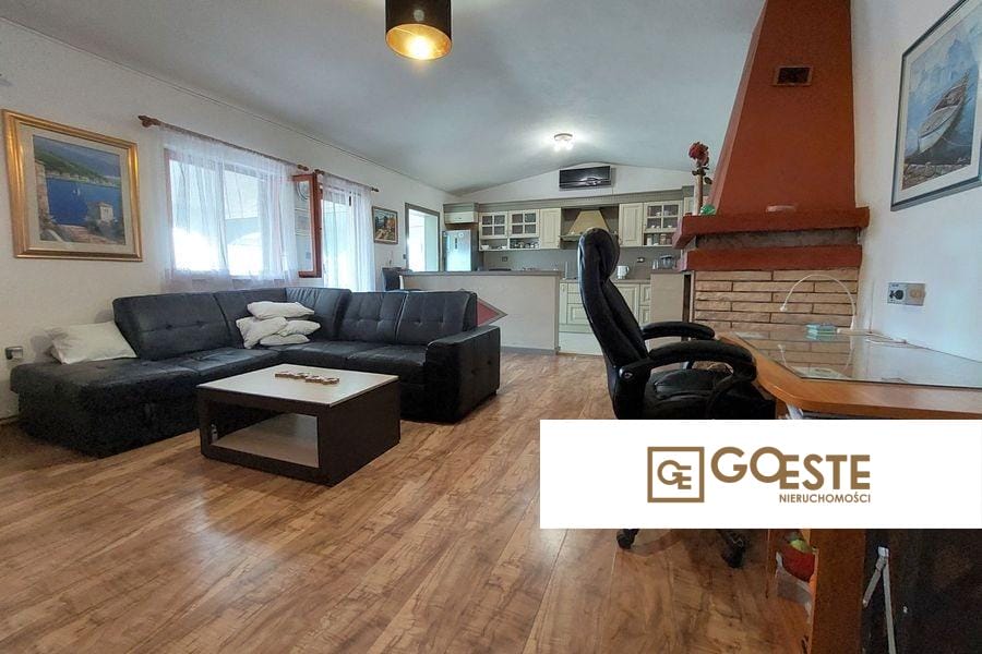 Dom apartamentowy z basenem - REF ID: 5215/30 w Trogir Chorwacja Trogir Apartment House For Sale