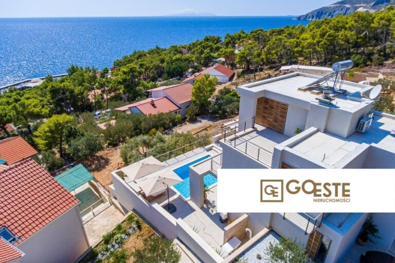 Willa z basenem i widokiem na morze - REF ID: 2025/27 w Hvar Chorwacja Hvar Villa Swimming Pool For Sale