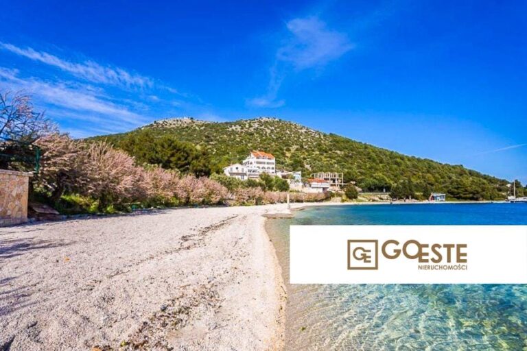 Więcej działek budowlanych, 100 m od morza - REF ID: 2027/08 w Trogir Chorwacja Trogir Area Building Plots For Sale