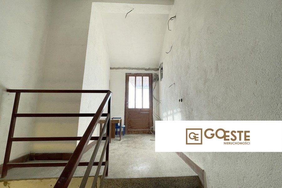 Dom na czterech piętrach do remontu - REF ID: 2036/09 w Trogir Chorwacja Near Trogir House For Renovation For Sale