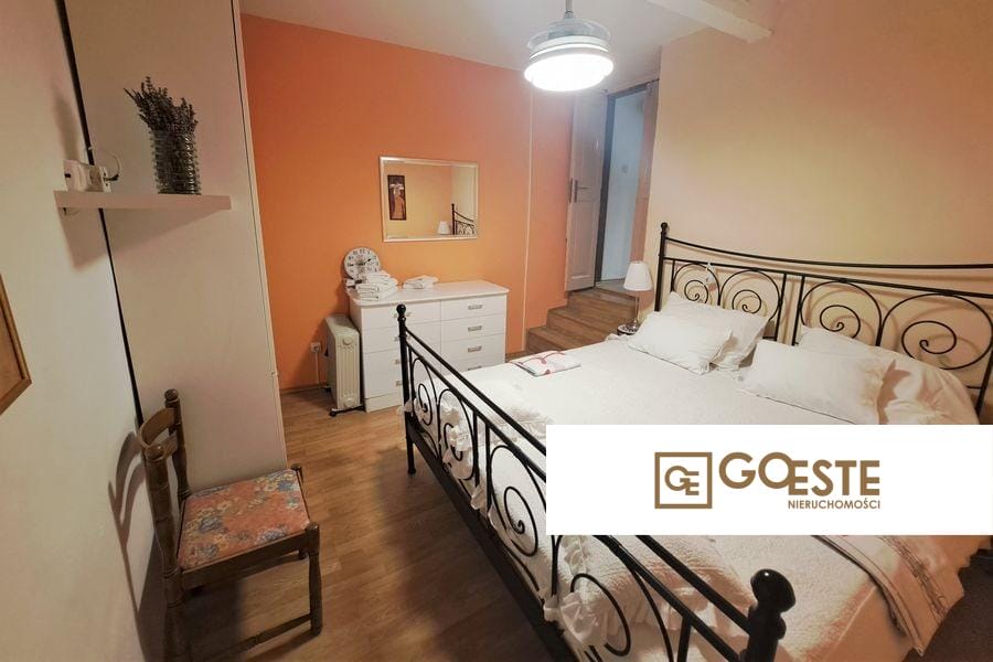 Czteropokojowy apartament w starym centrum - REF ID: 5236/30 w Trogir Chorwacja Trogir Apartment In Old Center For Sale