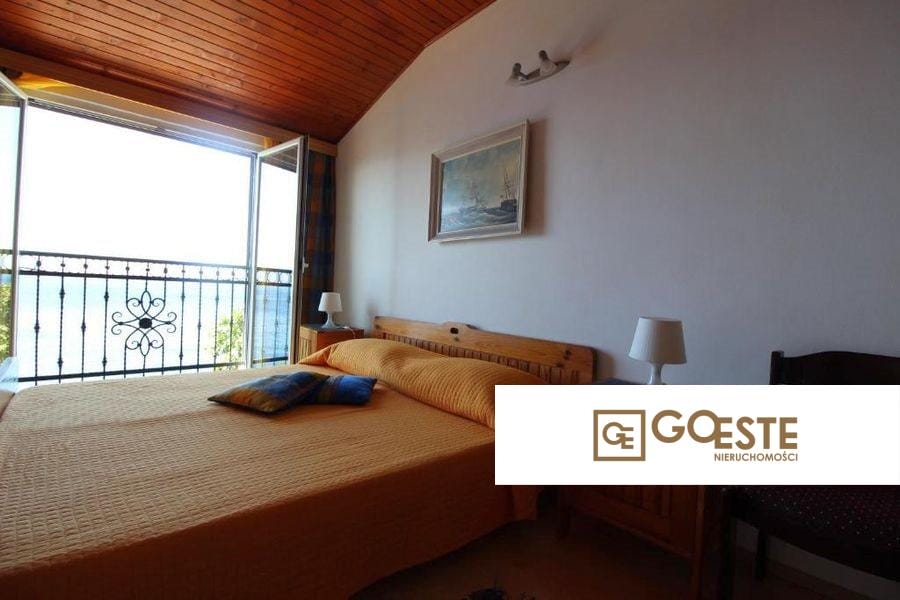 Dom z apartamentami w pierwszym rzędzie do morza - REF ID: 5242/30 w Senj Chorwacja Senj Apartment House First Row To The Sea For Sale