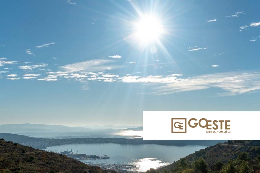 Nowoczesna willa z widokiem na morze - REF ID: 2035/73 w Trogir Chorwacja Trogir Villa With Sea View For Sale
