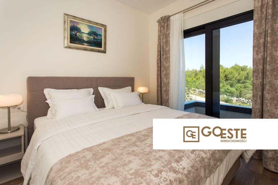 Willa z basenem i widokiem na morze - REF ID: 2035/82a w Trogir Chorwacja A Marina Luxury Villas With Sea View For Sale