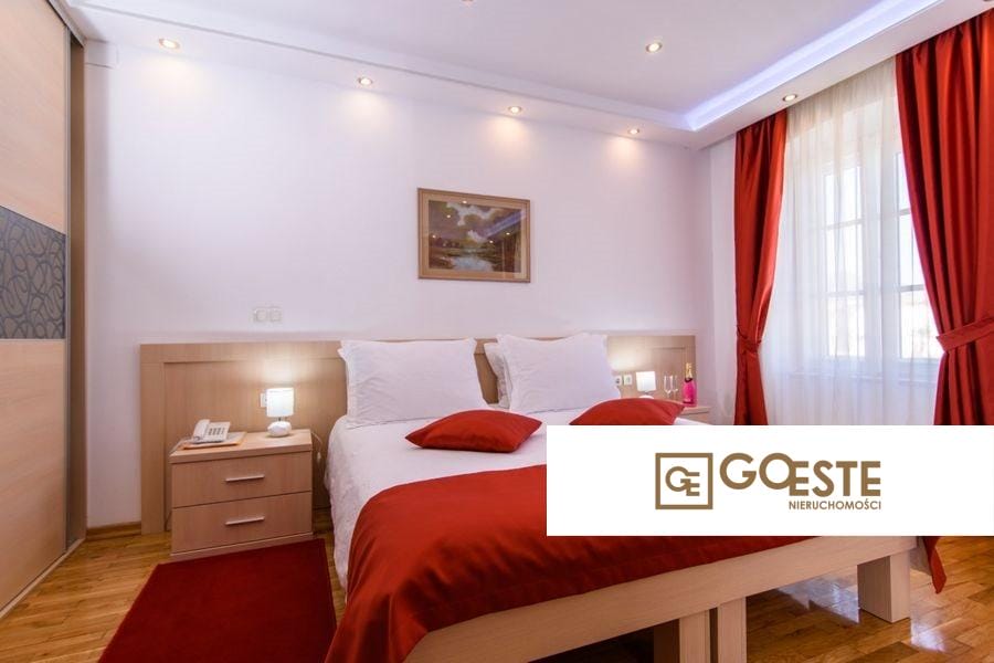 Hotel w pierwszym rzędzie do morza - REF ID: 5191/30 w Trogir Chorwacja Trogir Hotel First Row To The Sea For Sale