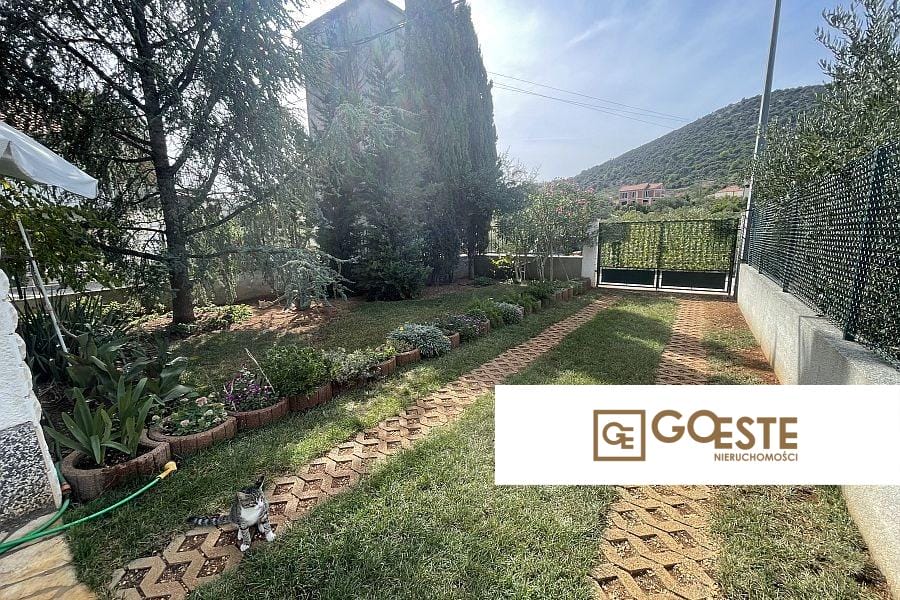 Dom wolnostojący blisko morza - REF ID: 2030/61 w Trogir Chorwacja Vinisce House For Sale