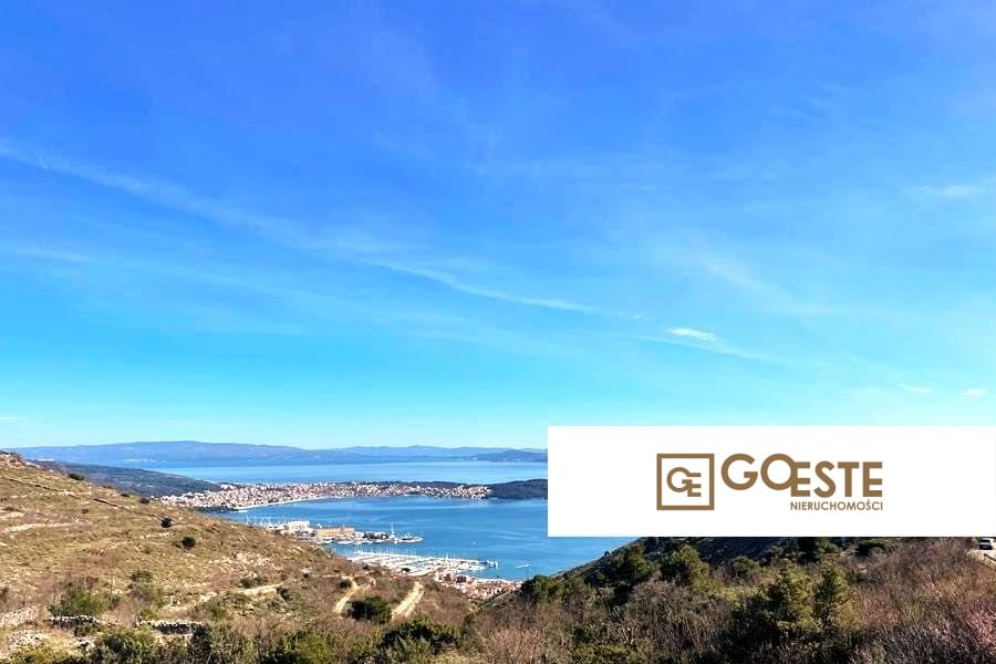 Nowoczesna willa z widokiem na morze - REF ID: 2035/73 w Trogir Chorwacja Trogir Villa With Sea View For Sale