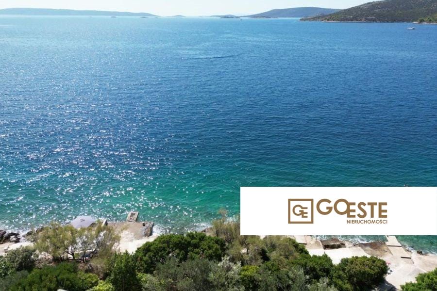 Luksusowe apartamenty w wyjątkowej lokalizacji w pierwszym rzędzie do morza - REF ID: 2035/126 w Trogir Chorwacja Trogir Apartments In The First Row To The Sea For Sale
