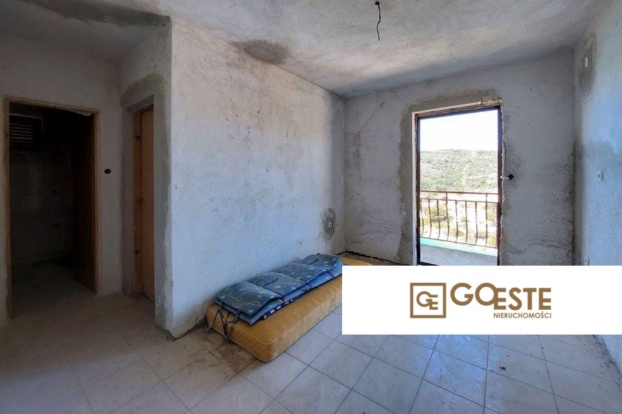 Dom apartamentowy z widokiem na morze - REF ID: 2029/35 w Rogoźnica Chorwacja Near Rogoznica Apartment House With Sea View For Sale