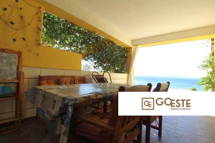 Dom z apartamentami w pierwszym rzędzie do morza - REF ID: 5242/30 w Senj Chorwacja Senj Apartment House First Row To The Sea For Sale