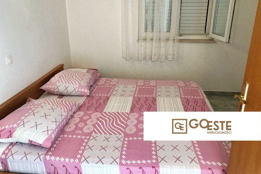 Dom apartamentowy, pierwszy rząd do morza - REF ID: 2022/221 w Rogoźnica Chorwacja Near Rogoznica Apartment House By The Sea For Sale