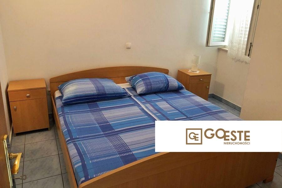 Dom apartamentowy, pierwszy rząd do morza - REF ID: 2022/221 w Rogoźnica Chorwacja Near Rogoznica Apartment House By The Sea For Sale