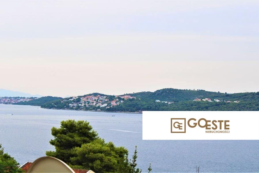 Dom z widokiem na morze - REF ID: 2030/01 w Trogir Chorwacja Trogir House With Sea View For Sale