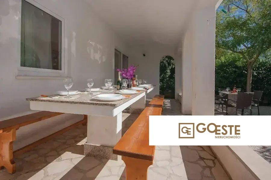 Dom apartamentowy blisko morza - REF ID: 5066/30 w Rogoźnica Chorwacja Rogoznica Apartment House Near The Sea For Sale