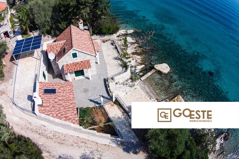 Piękny kamienny dom nad morzem, na sprzedaż - REF ID: 4575/30 w Hvar Chorwacja Hvar Stone House For Sale By The Sea