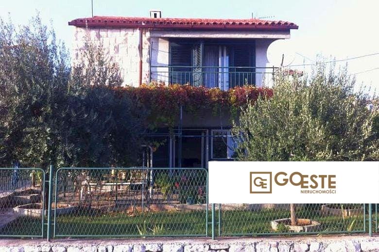 Kamienny dom na dwóch piętrach - REF ID: 4040/30 w Trogir Chorwacja Trogir House For Sale