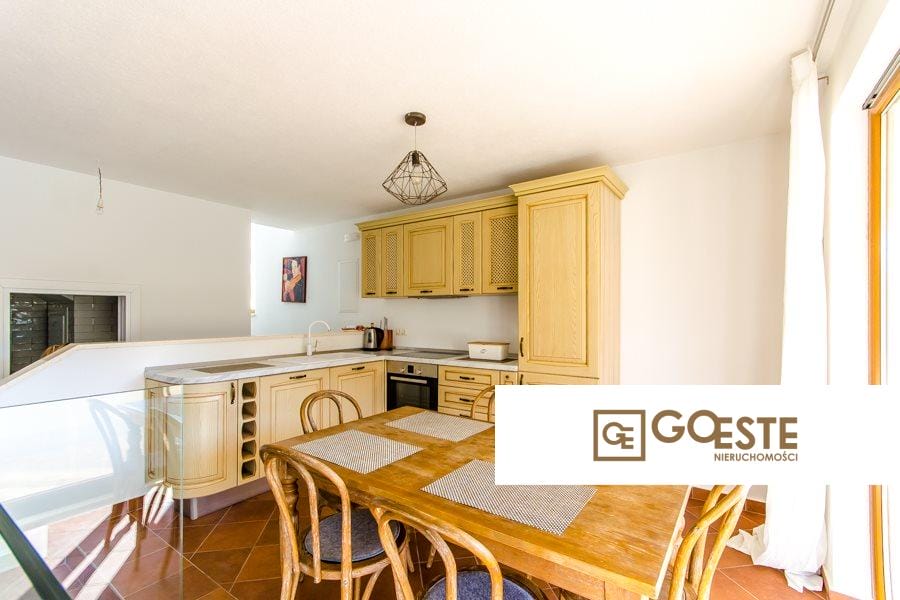 Dom w pierwszym rzędzie do morza - REF ID: 2031/67 w Trogir Chorwacja Trogir Area Villa By The Sea For Sale