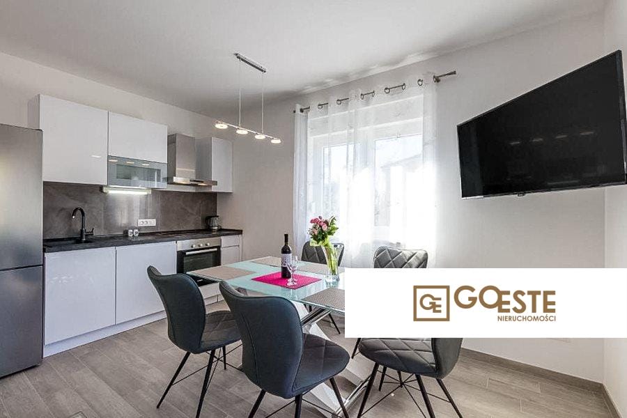 Dom apartamentowy w drugim rzędzie do morza - REF ID: 2013/144 w Rogoźnica Chorwacja Rogoznica Area Apartment House Sea View For Sale
