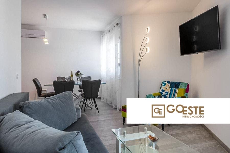 Dom apartamentowy w drugim rzędzie do morza - REF ID: 2013/144 w Rogoźnica Chorwacja Rogoznica Area Apartment House Sea View For Sale
