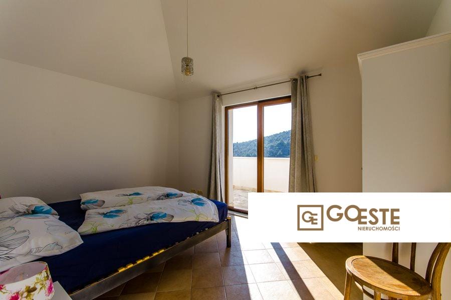 Dom w pierwszym rzędzie do morza - REF ID: 2031/67 w Trogir Chorwacja Trogir Area Villa By The Sea For Sale