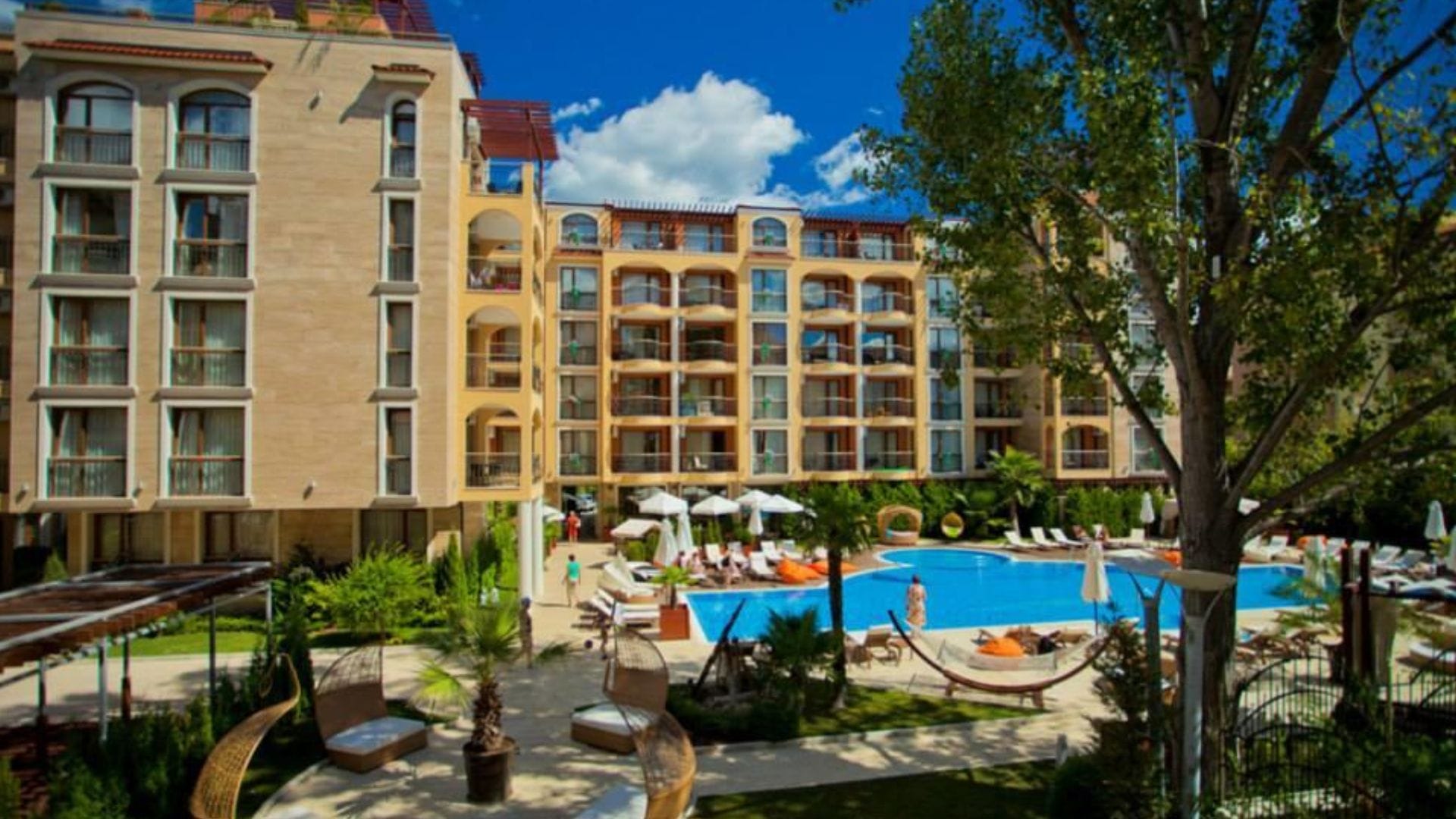Mieszkanie z dwiema sypialniami w Harmony Suites 2, Słoneczny Brzeg Ad E D Cb Aa E Df Cd B A