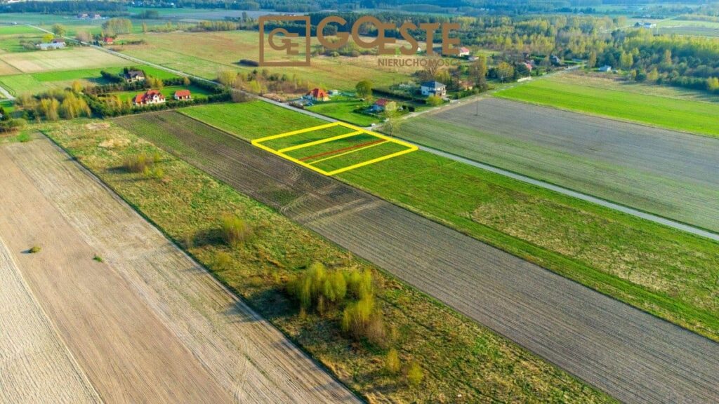 Działki budowlana na sprzedaż w Woli Krakowiańskiej.