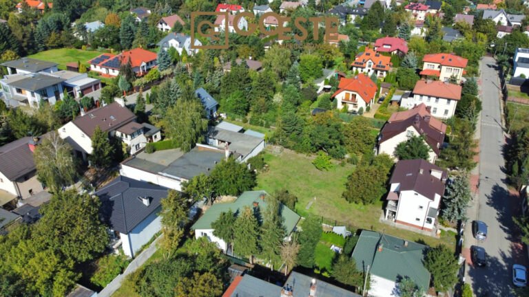 Działka budowlana z domem Warszawa Wawer Sadul