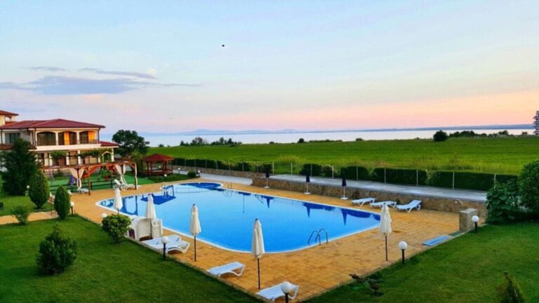 Przestronne studio 48,54 m2 z widokiem w Rawdzie w Bułgarii  GoESTE Nieruchomości 045062b81be6f5e11d209c98c73384ff