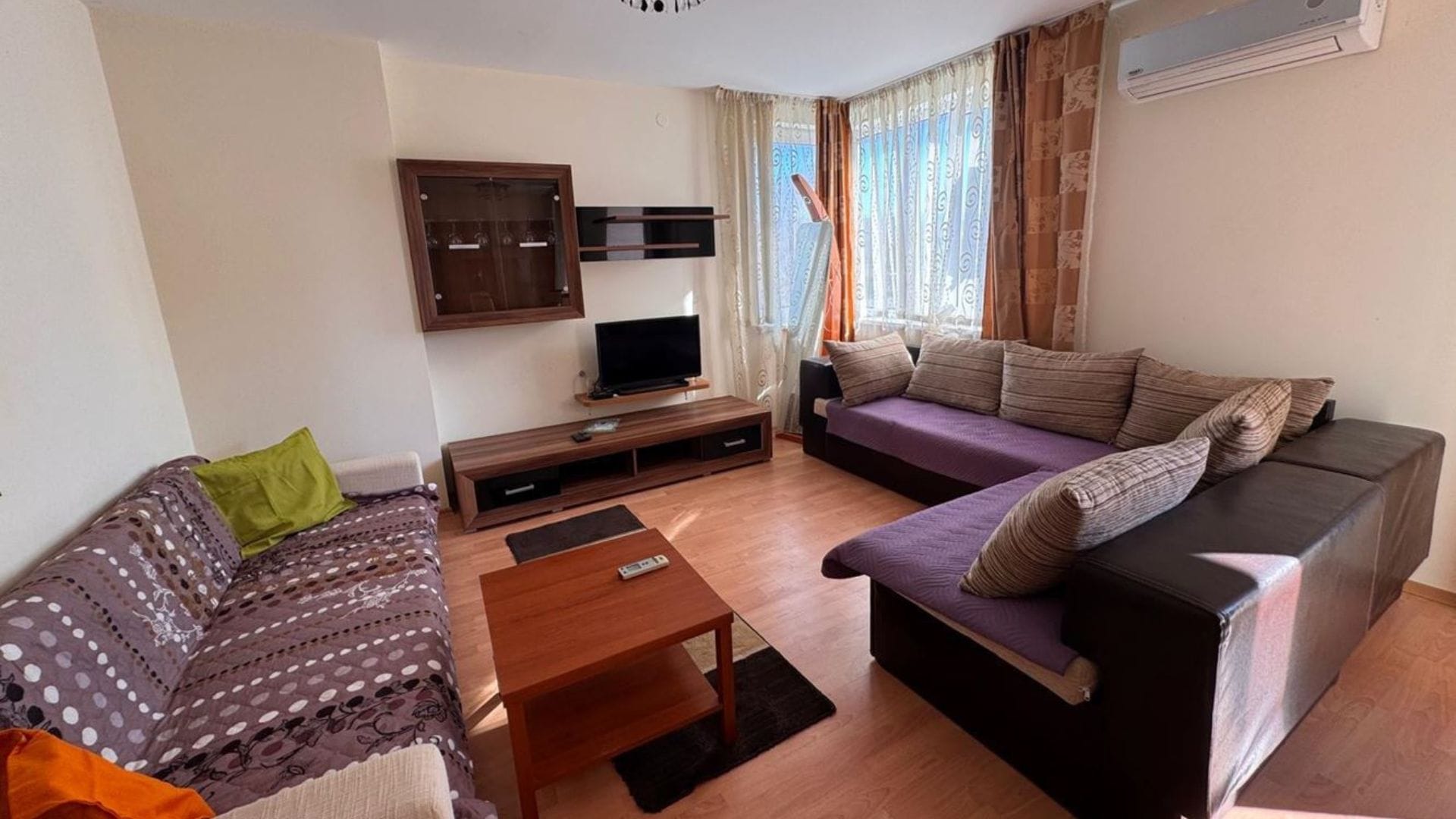 Dwupokojowe mieszkanie o powierzchni 57 m2 w Słonecznym Brzegu GoESTE Nieruchomości 07954fb998fb9c289bee4a426a73ba58