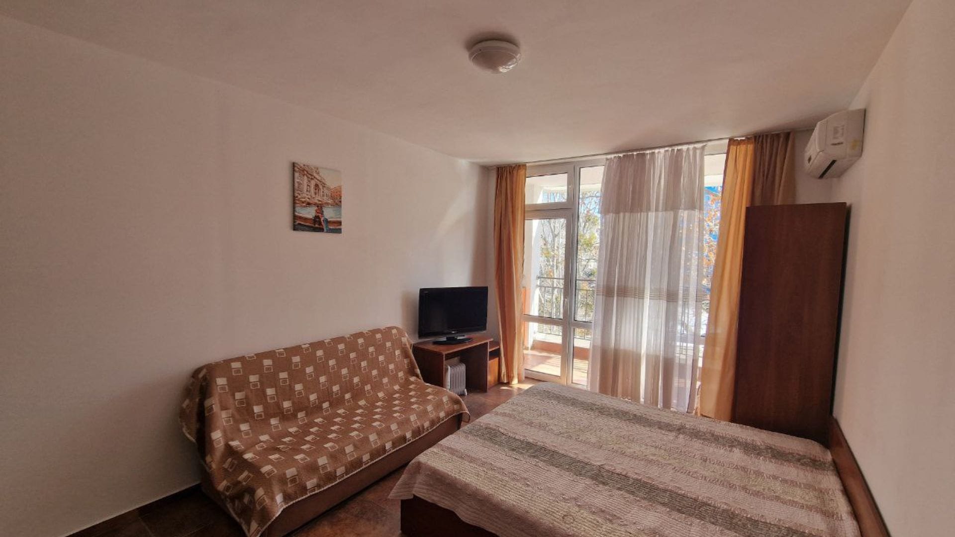 Przytulne studio 37 m2 w Słonecznym Brzegu z jedną sypialnią GoESTE Nieruchomości 08220e3ec14b9f9a30c6363866ec5ece