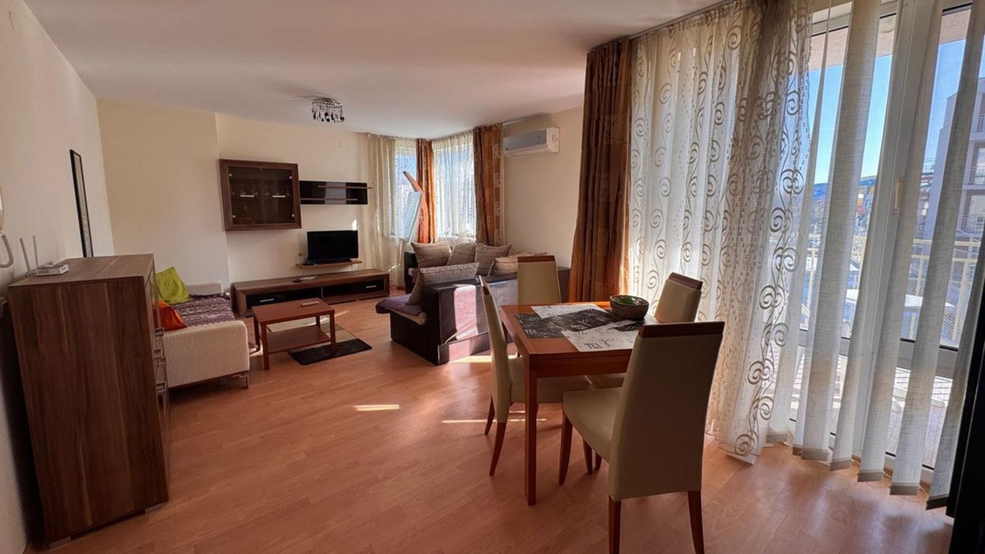 Dwupokojowe mieszkanie o powierzchni 57 m2 w Słonecznym Brzegu GoESTE Nieruchomości 89ac0686db4c3c9b22411b0a740ed53f