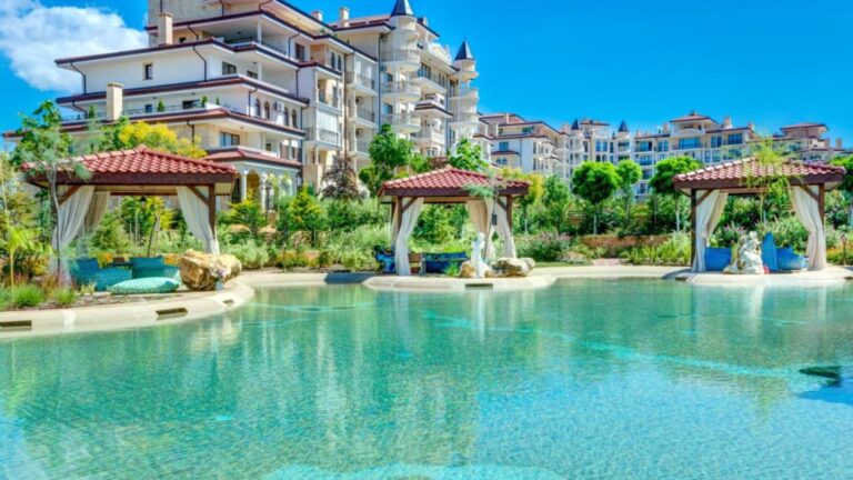 Przestronne mieszkanie z trzema sypialniami i 135 m2 w Nessebarze  GoESTE Nieruchomości Aa3843a662350e726414aa4d873089e4