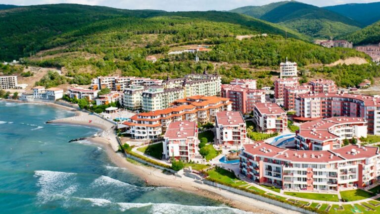 Dwupokojowe mieszkanie 80 m2 w Elenite w Bułgarii  GoESTE Nieruchomości E40b91a090760412d48ebbe3a5d97c0c