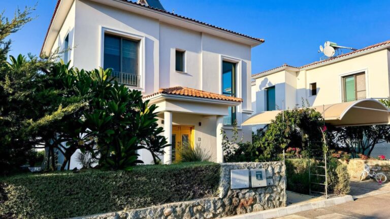 Willa 3+1 200 m2 w Girne, Cypr.  GoESTE Nieruchomości 1726161144-0