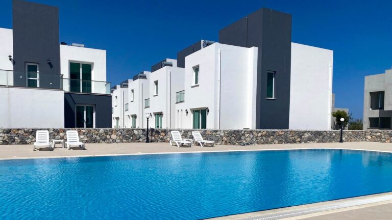 Dom szeregowy 3+2 150m2 w Girne, Cypr  GoESTE Nieruchomości 1729601951-0