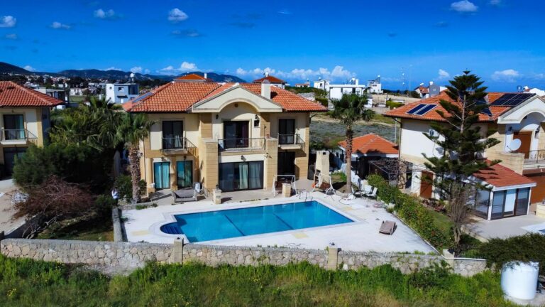 Willa 3+2 230m2 w Girne, Cypr.  GoESTE Nieruchomości 1744051615-0