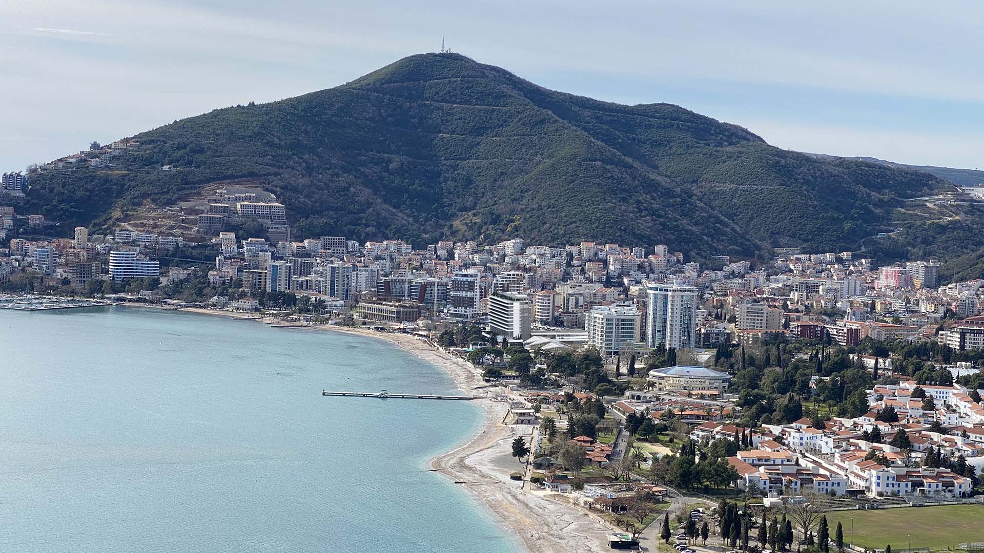 65ca1465b2eed79dd10f7657_alk-real-estate-hotel-president-budva-007